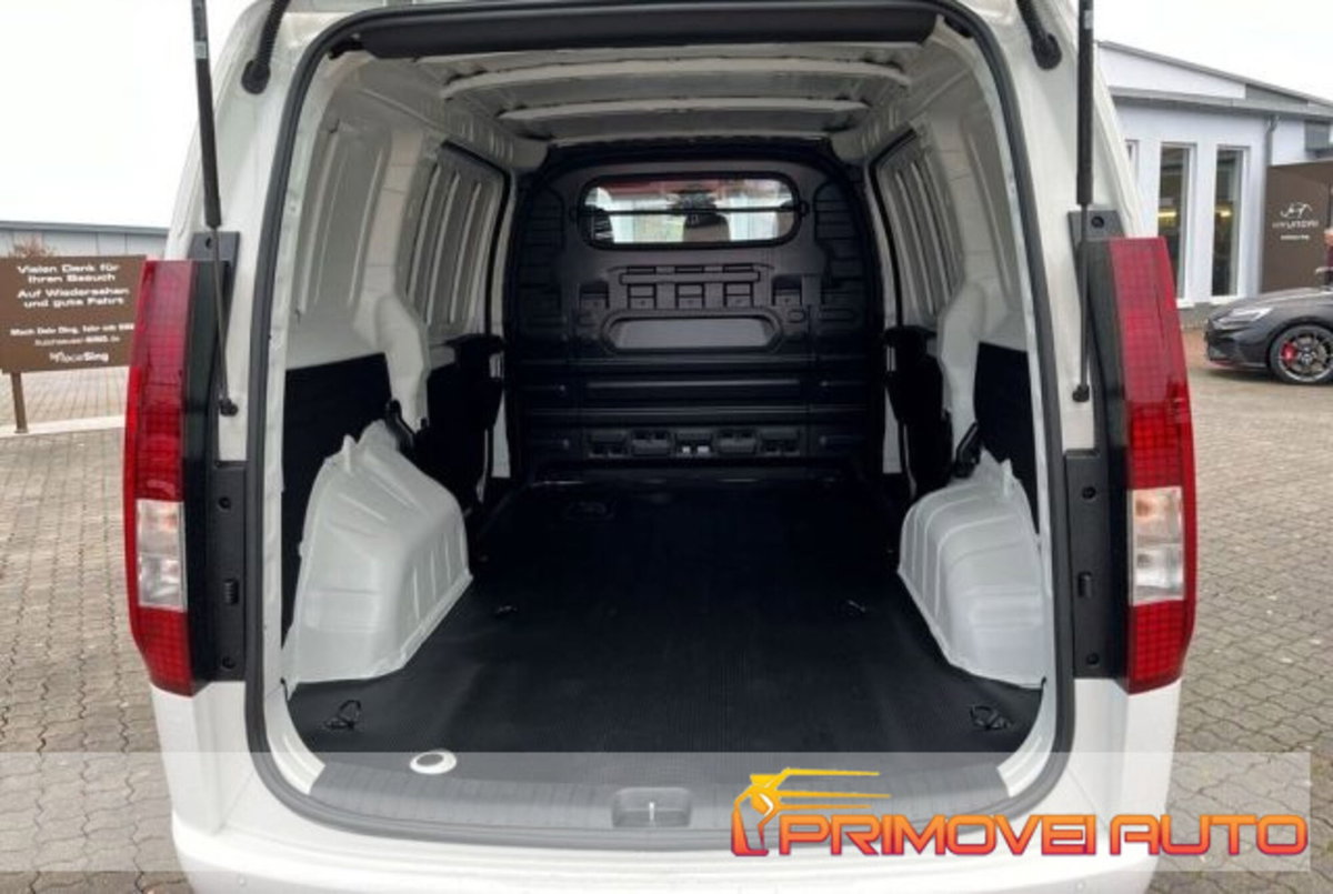 Hyundai Staria 2.2 awd auto (8)