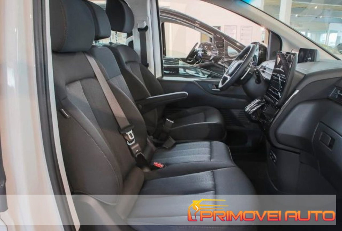 Hyundai Staria 2.2 awd auto (3)
