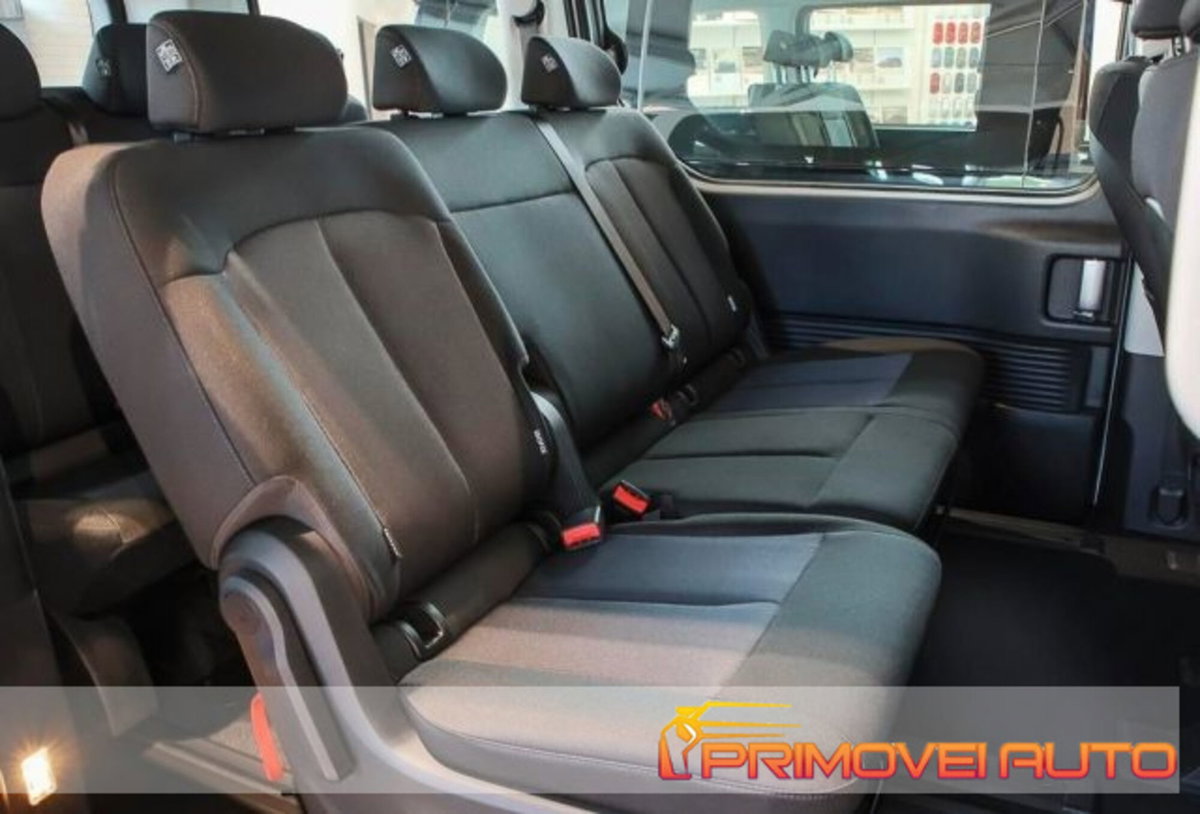 Hyundai Staria 2.2 awd auto (4)