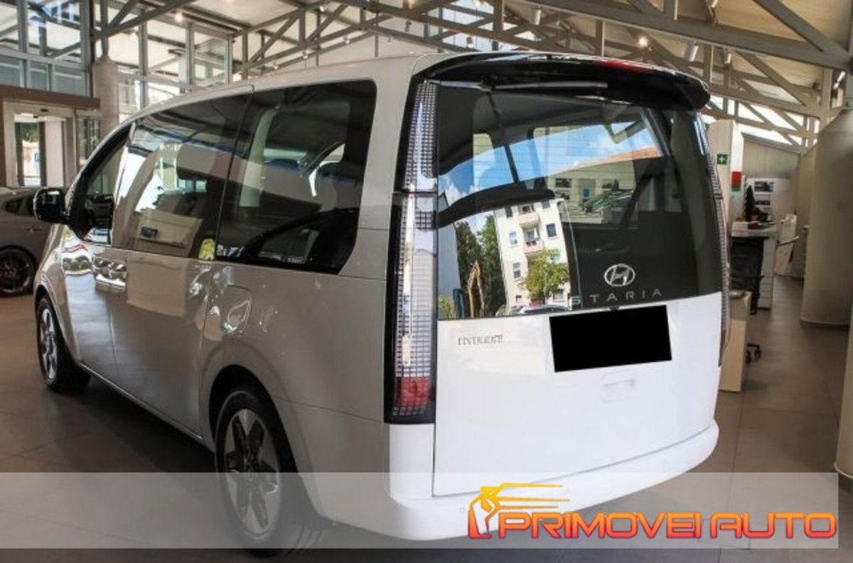 Hyundai Staria 2.2 awd auto (6)