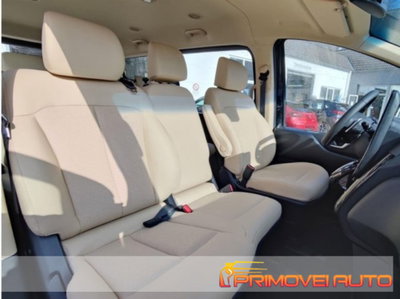 Hyundai Staria 2.2 2wd auto (2)
