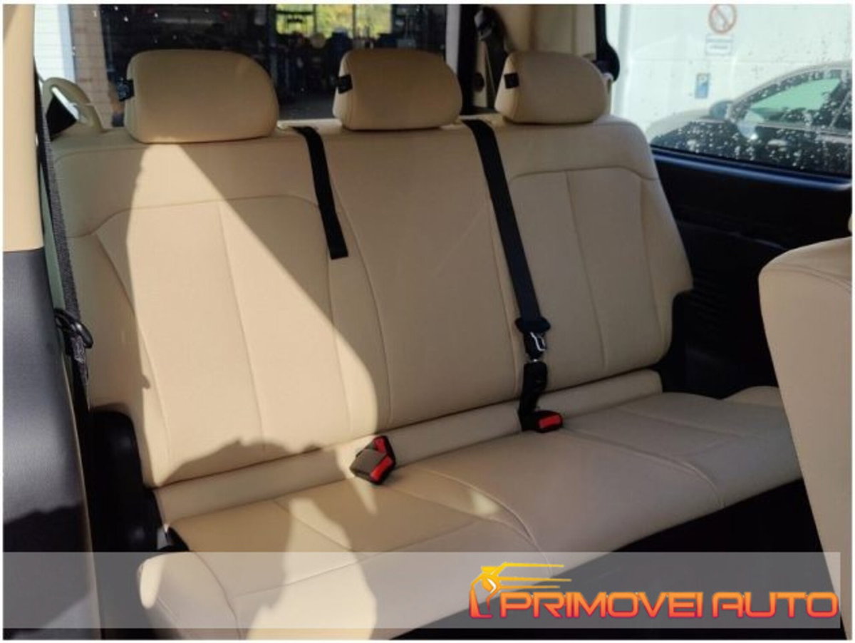 Hyundai Staria 2.2 2wd auto (4)
