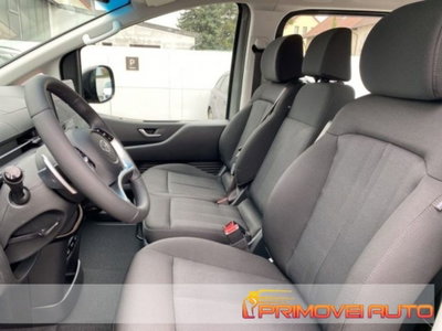 Hyundai Staria 2.2 awd auto (3)