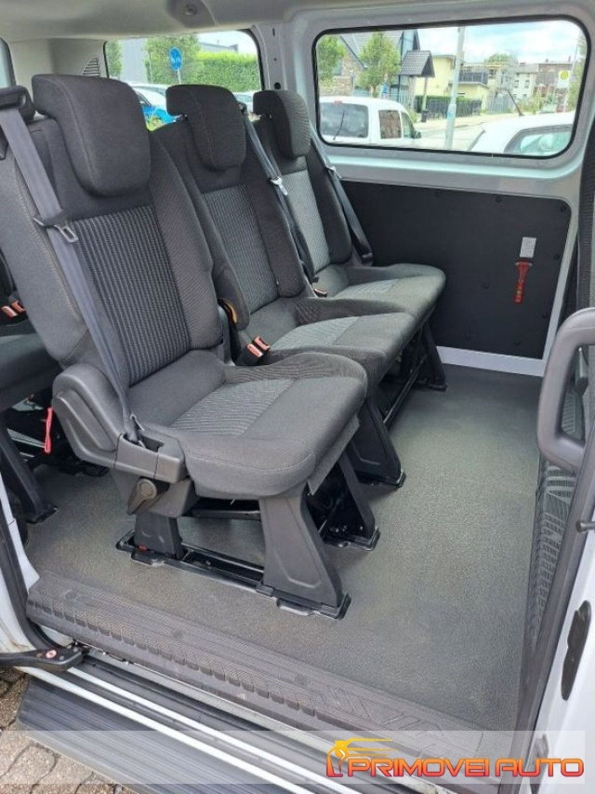 Ford Transit Custom Furgone 300 2.2 TDCi PC Combi Trend (4)