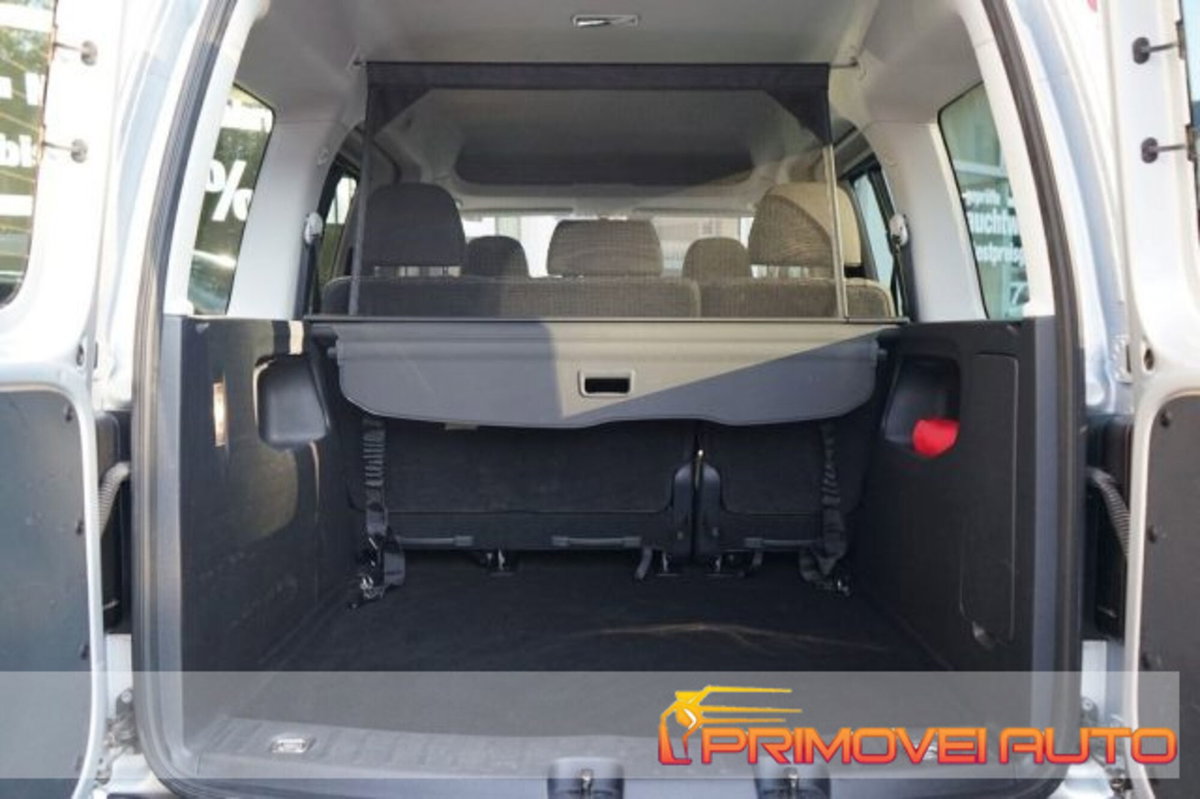 Volkswagen Caddy 2.0 TDI 122 CV 4MOTION Comfortline (13)