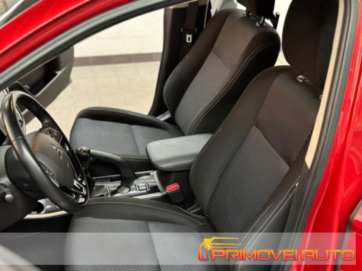 Mitsubishi Outlander 2.0 MIVEC 2WD Intense (12)