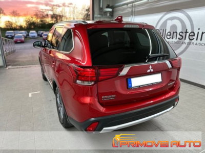 Mitsubishi Outlander 2.0 MIVEC 2WD Intense (6)