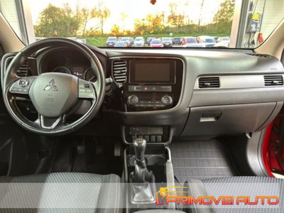 Mitsubishi Outlander 2.0 MIVEC 2WD Intense (8)