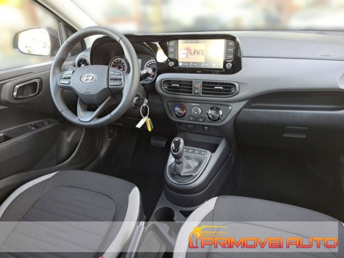 Hyundai i10 1.0 MPI AT Tech (2)