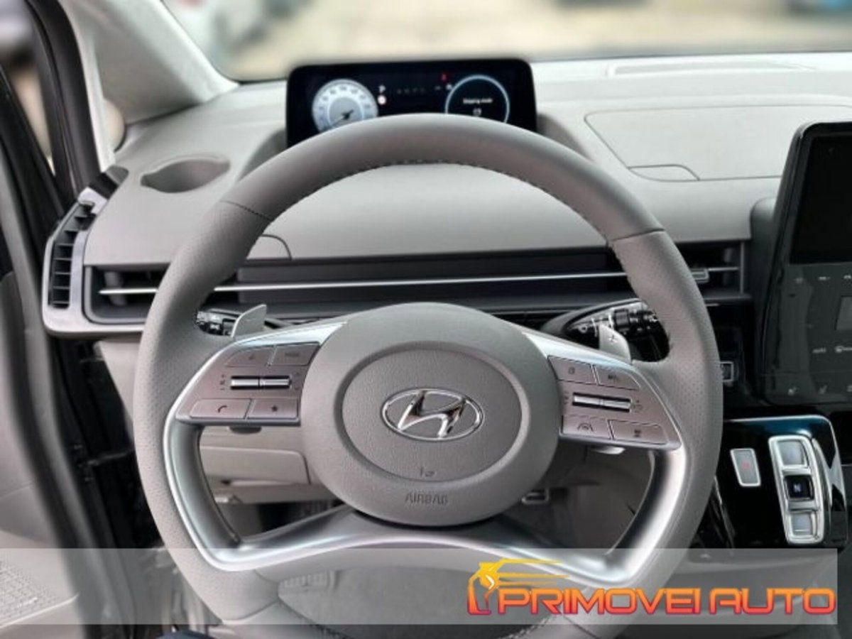 Hyundai Staria 2.2 2wd auto (4)