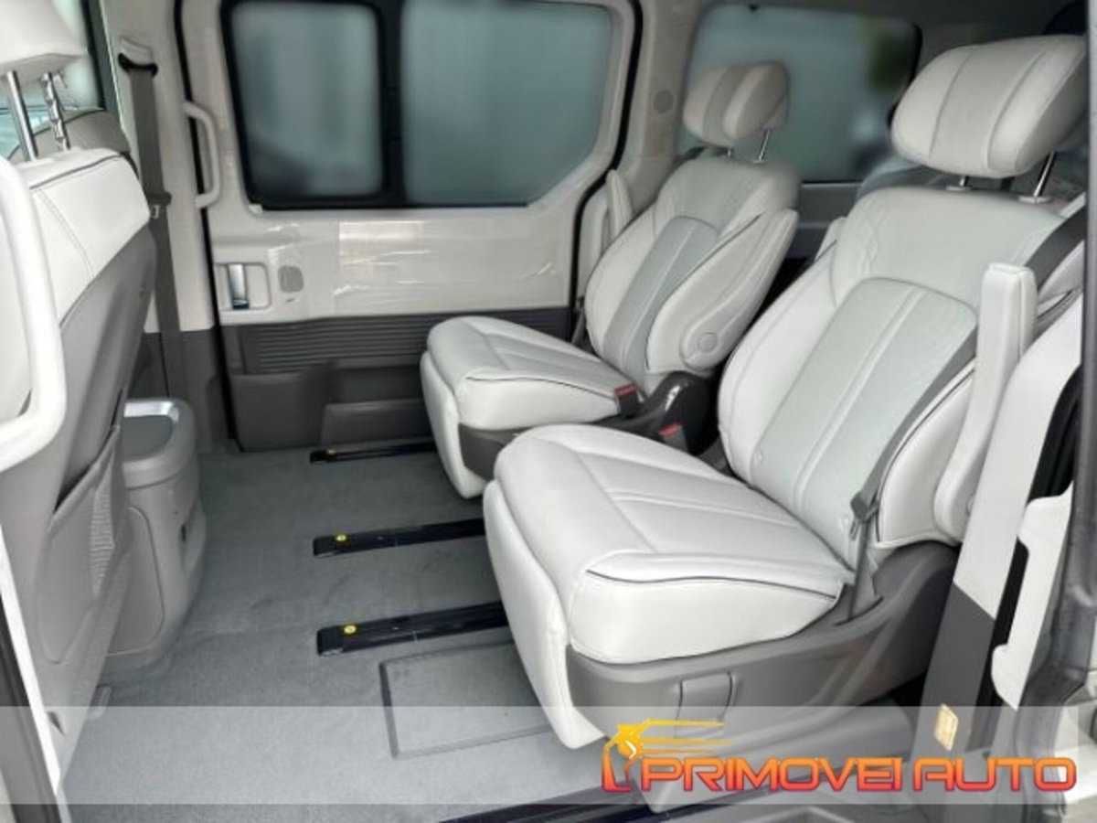 Hyundai Staria 2.2 2wd auto (6)