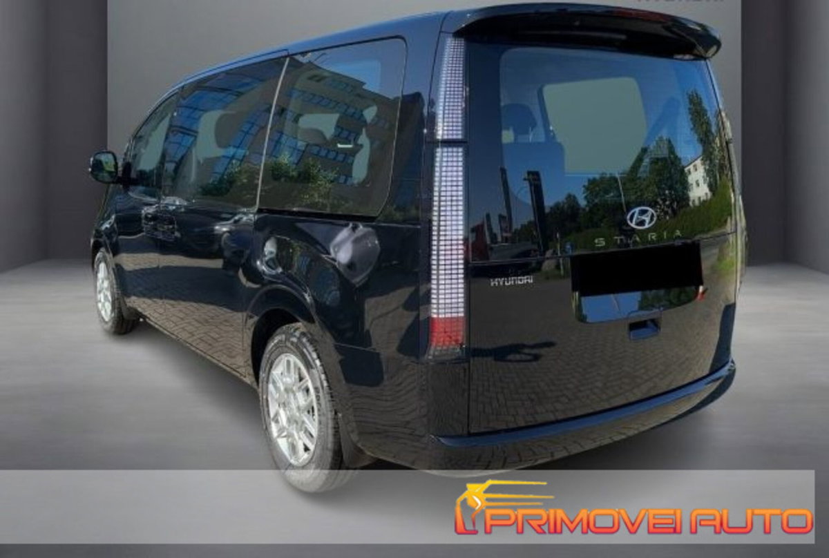 Hyundai Staria 2.2 awd auto (6)