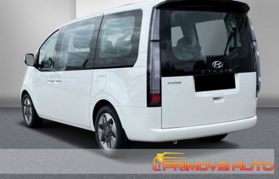 Hyundai Staria 2.2 awd auto (6)