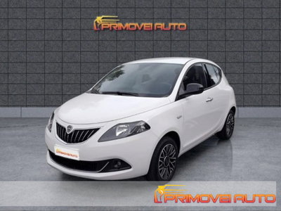 Lancia Ypsilon 1.0 FireFly 5 porte S&S Hybrid Gold Plus (2)