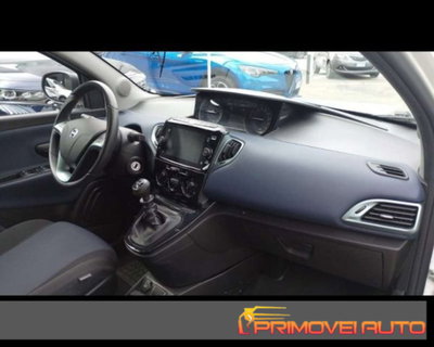 Lancia Ypsilon 1.0 FireFly 5 porte S&S Hybrid Gold Plus (6)