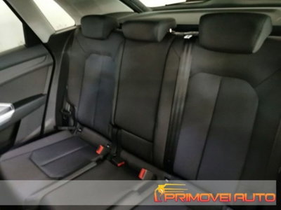 Audi Q3 35 TDI Business (4)