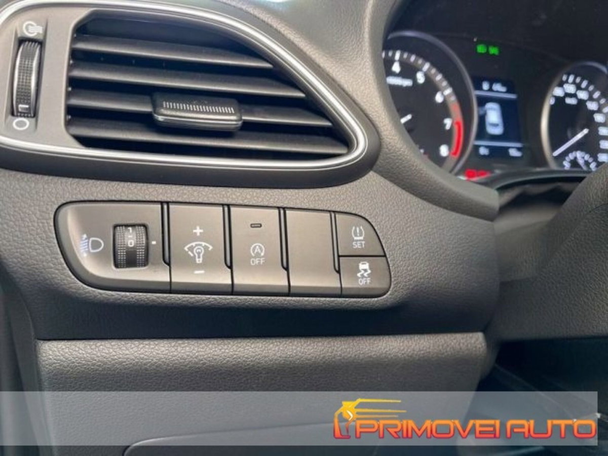 Hyundai i30 1.0 t-gdi 48V Prime 120cv dct (7)