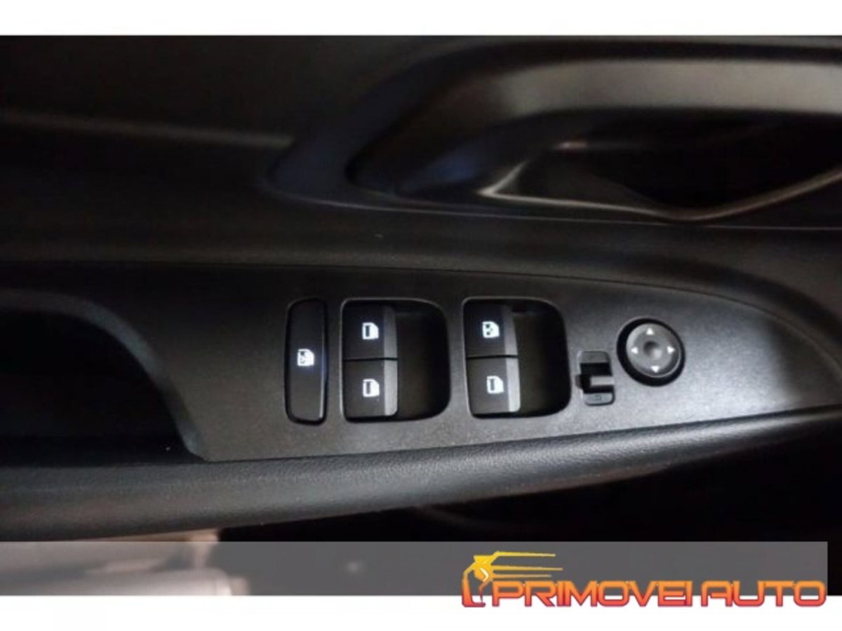 Hyundai Bayon 1.0 t-gdi 48V Xclass dct (14)