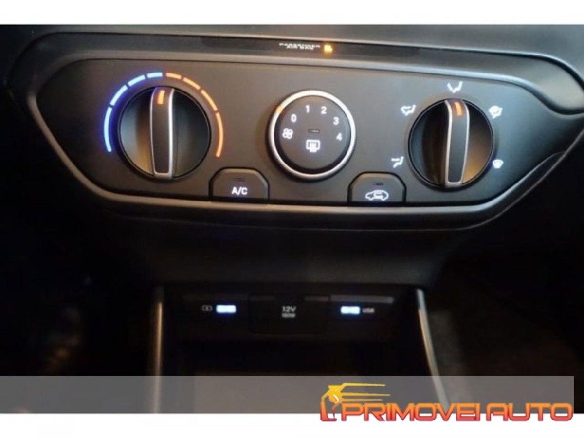 Hyundai Bayon 1.0 t-gdi 48V Xclass dct (4)