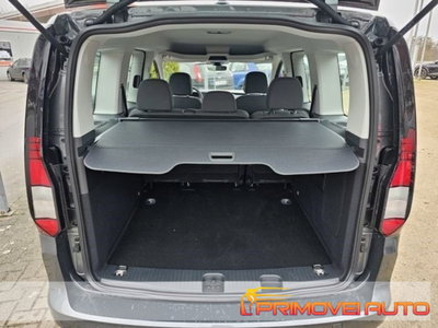 Volkswagen Caddy 1.5 TSI 114 CV DSG Style (4)