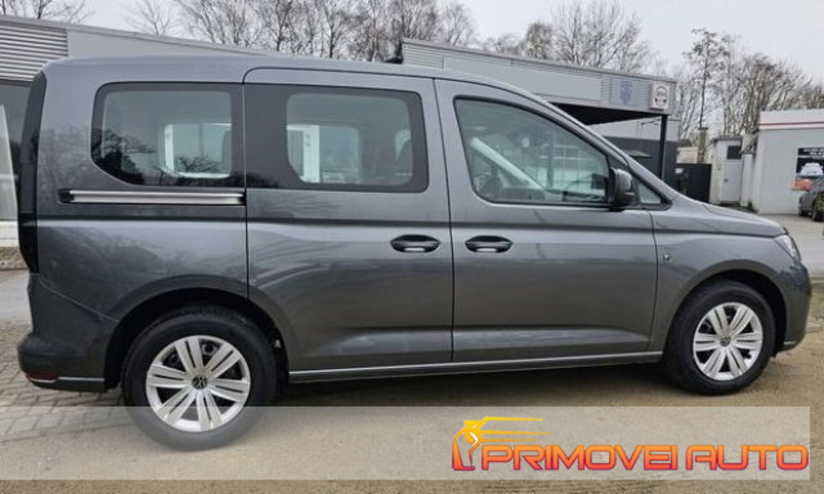 Volkswagen Caddy 1.5 TSI 114 CV DSG Style (7)
