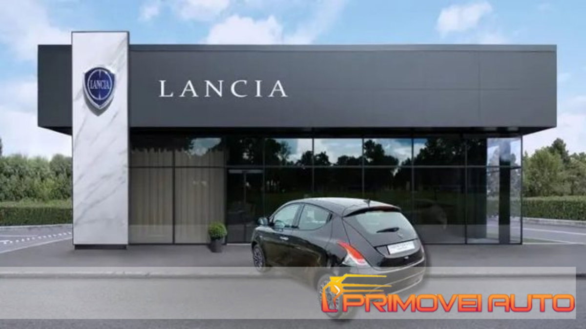 Lancia Ypsilon 1.0 FireFly 5 porte S&S Hybrid Gold Plus (2)