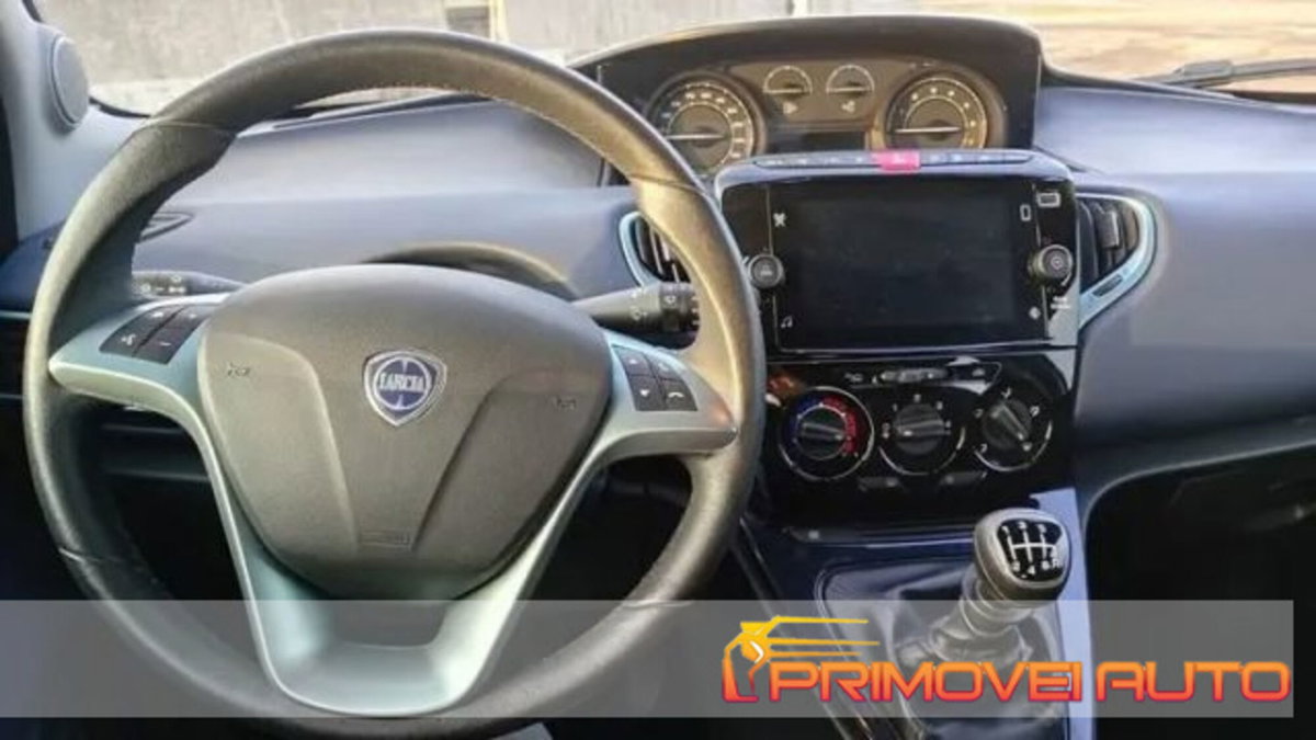 Lancia Ypsilon 1.0 FireFly 5 porte S&S Hybrid Gold Plus (3)