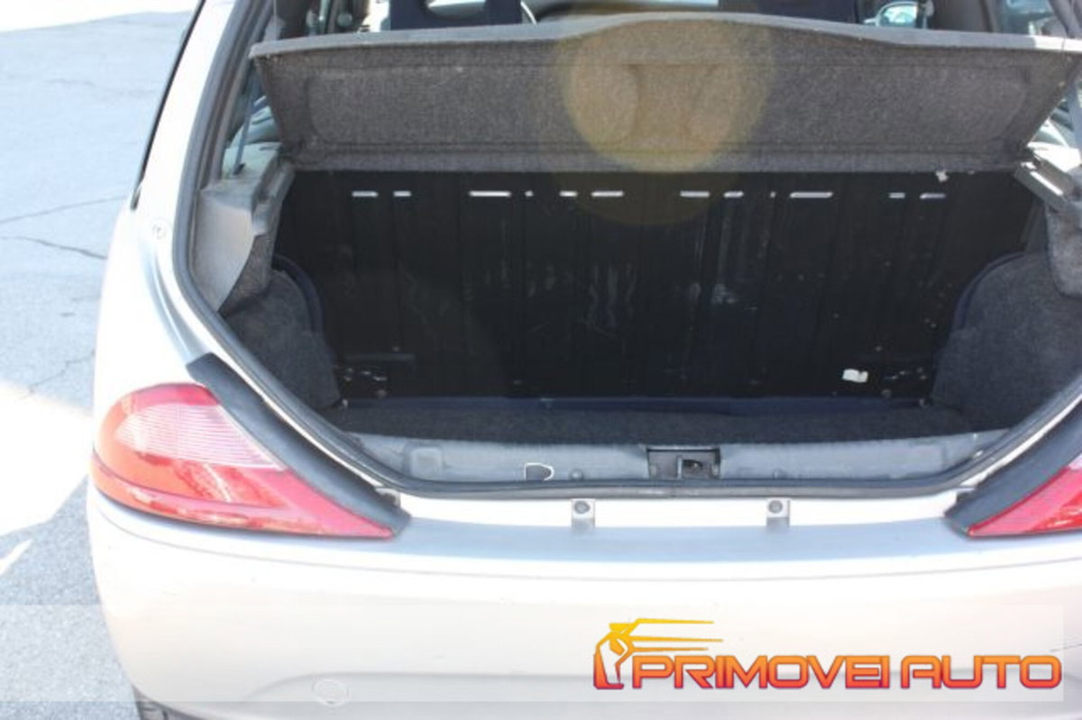 Lancia Ypsilon 1.4 Diva Ecochic GPL (14)