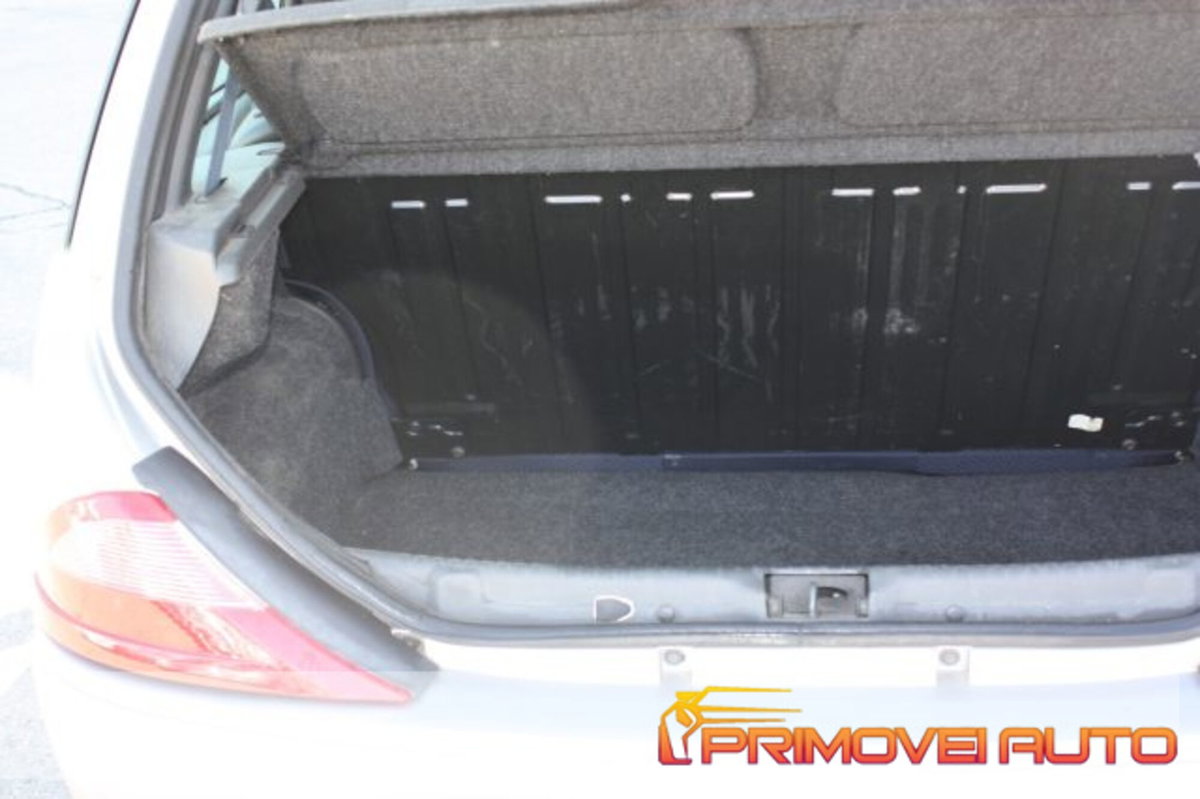 Lancia Ypsilon 1.4 Diva Ecochic GPL (15)