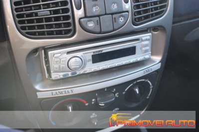Lancia Ypsilon 1.4 Diva Ecochic GPL (17)