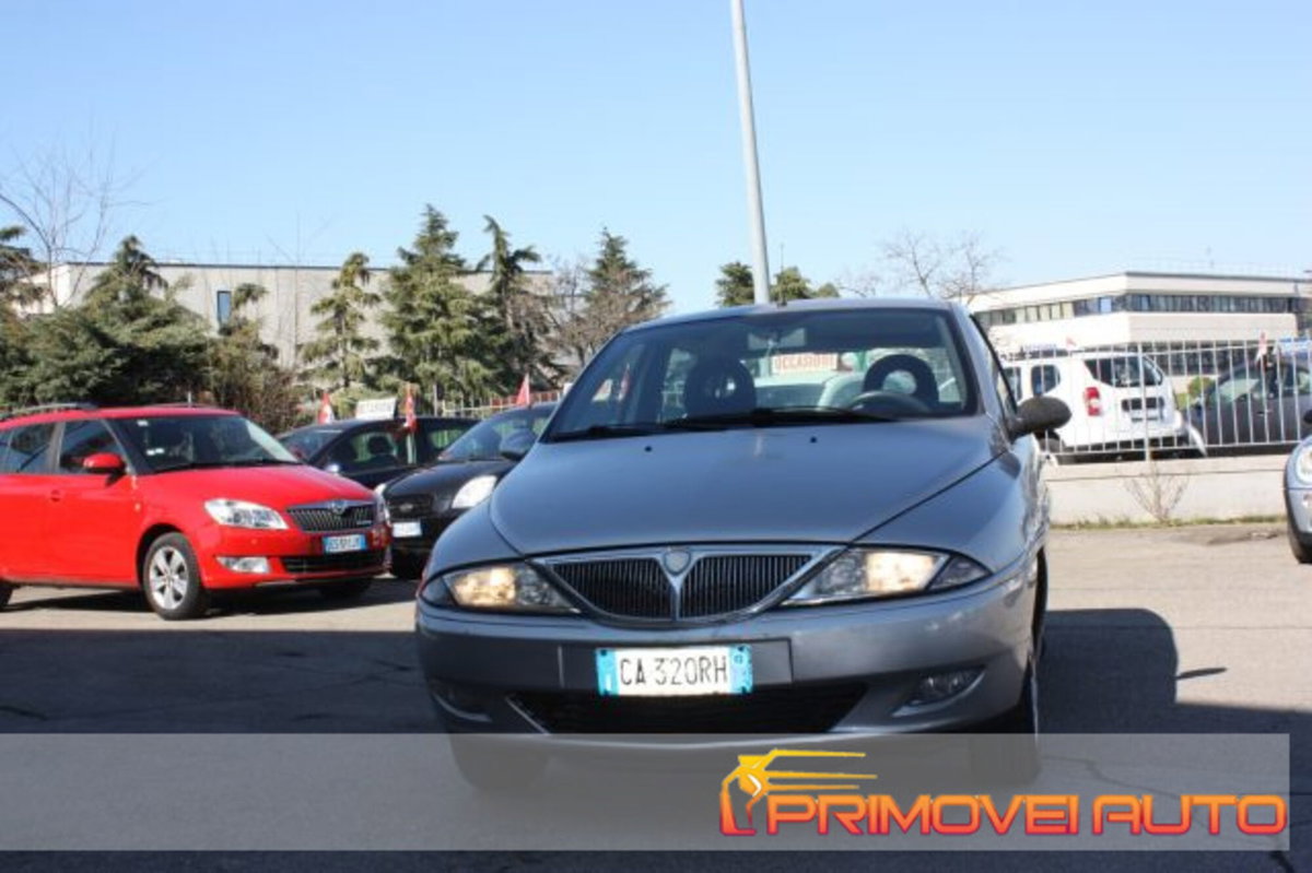 Lancia Ypsilon 1.4 Diva Ecochic GPL (3)