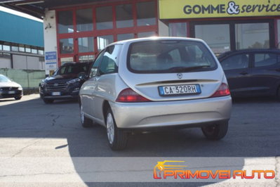 Lancia Ypsilon 1.4 Diva Ecochic GPL (4)