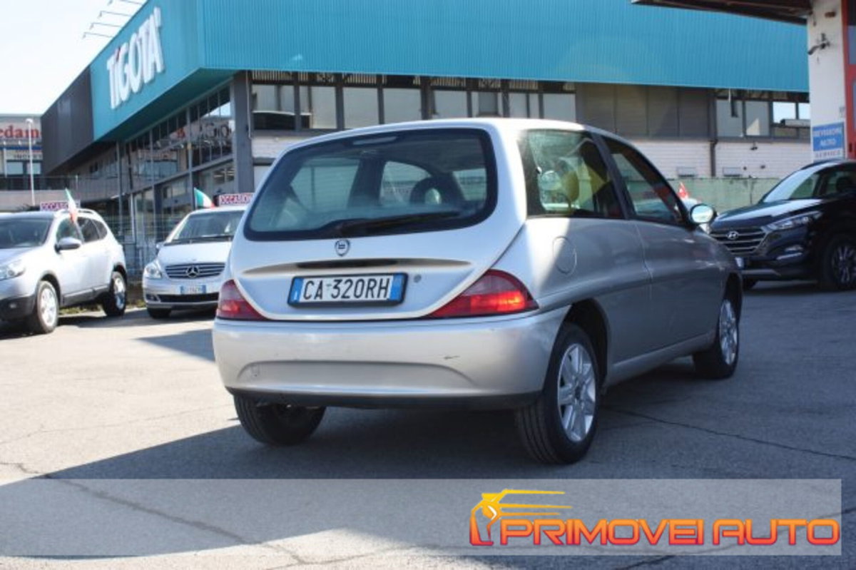 Lancia Ypsilon 1.4 Diva Ecochic GPL (5)