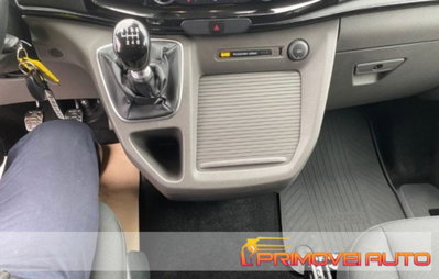 Ford Tourneo Custom 320 2.0 EcoBlue 130CV aut. PL c/sollev. Trend (9)