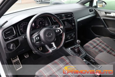 Volkswagen Golf 2.0 tsi GTI MT Ultimate 245cv (2)