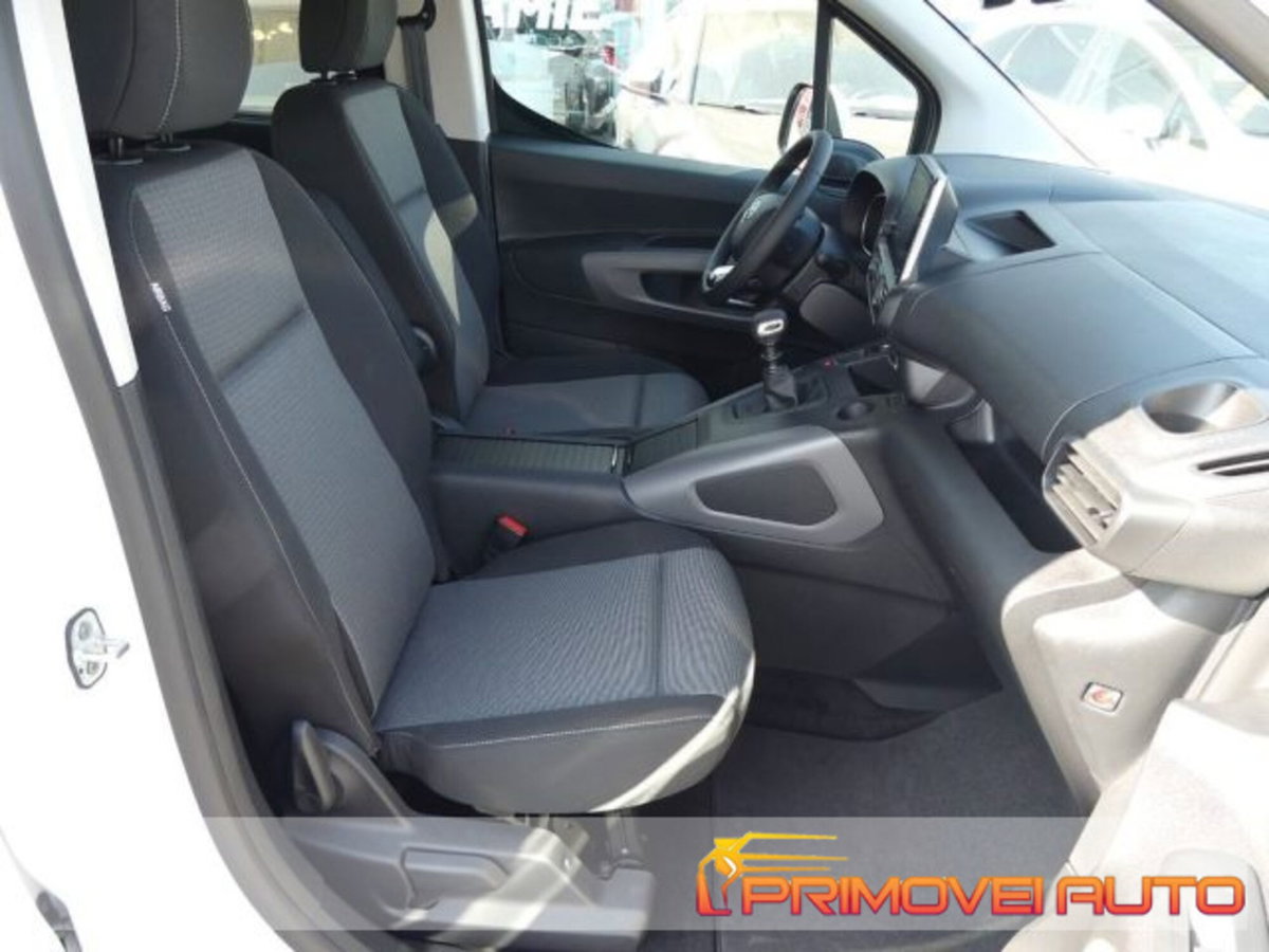 Toyota Proace City Verso City Verso 1.2 110 CV S&S Short D Executive (3)