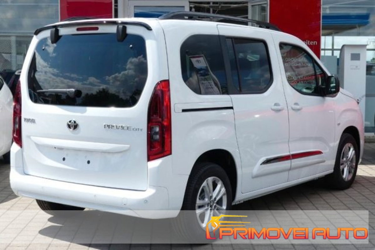 Toyota Proace City Verso City Verso 1.2 110 CV S&S Short D Executive (9)