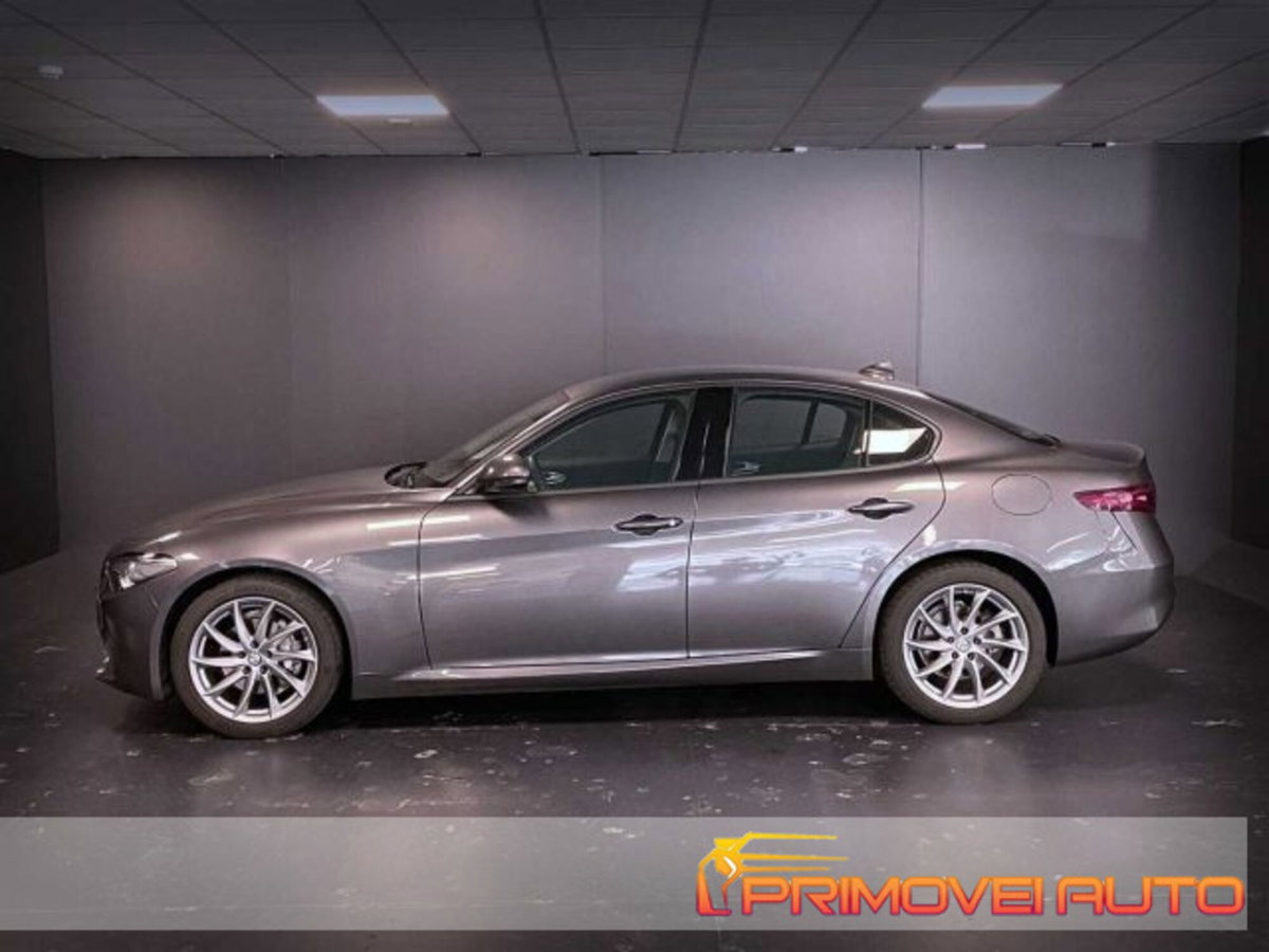 Alfa Romeo Giulia 2.2 Turbodiesel 150 CV (8)