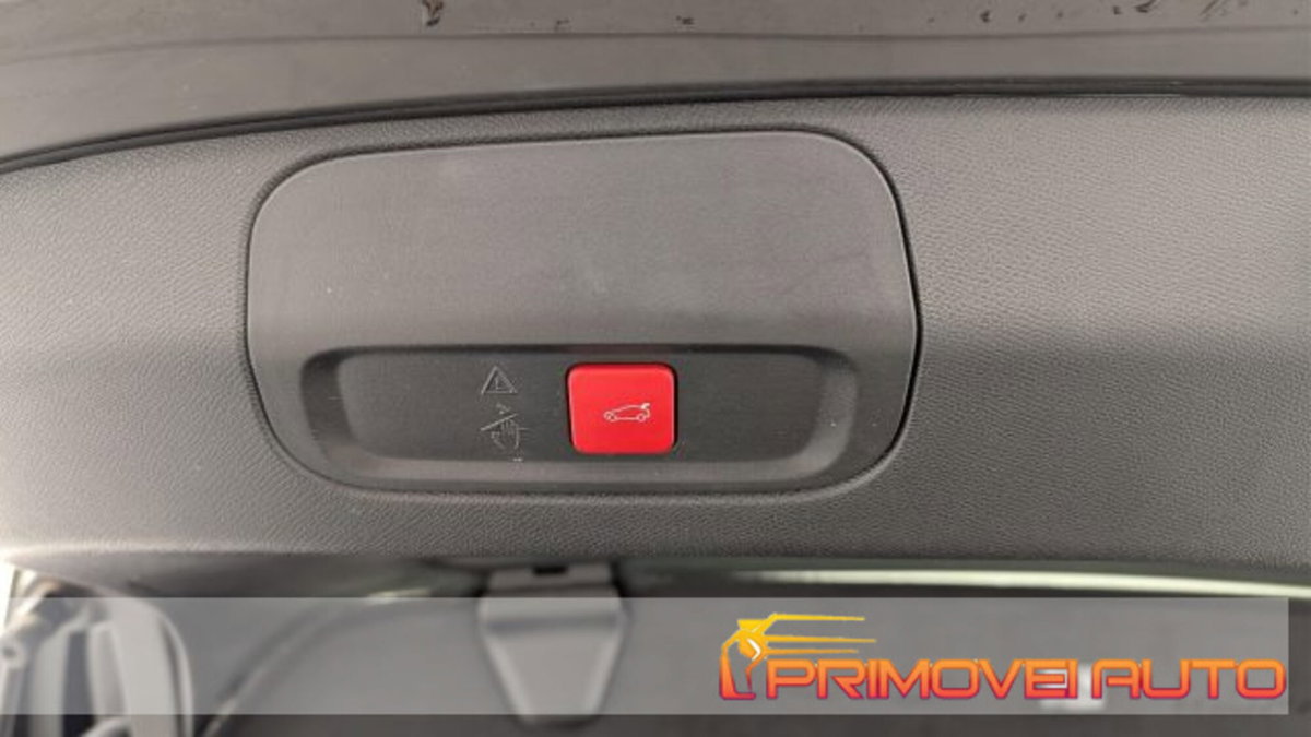 Peugeot 408 1.2 hybrid GT 136cv e-dsc6 (13)