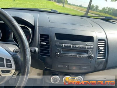 Mitsubishi Outlander 2.0 DI-D Instyle 7 p.ti DPF (12)
