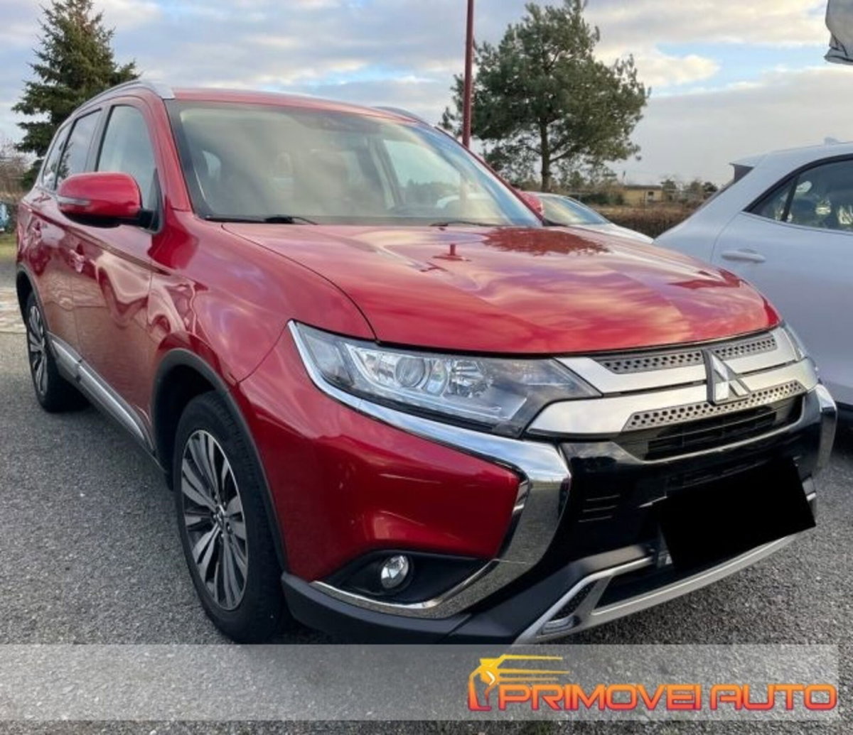 Mitsubishi Outlander 2.0 2WD CVT Diamond SDA (4)
