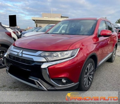 Mitsubishi Outlander 2.0 2WD CVT Diamond SDA (5)