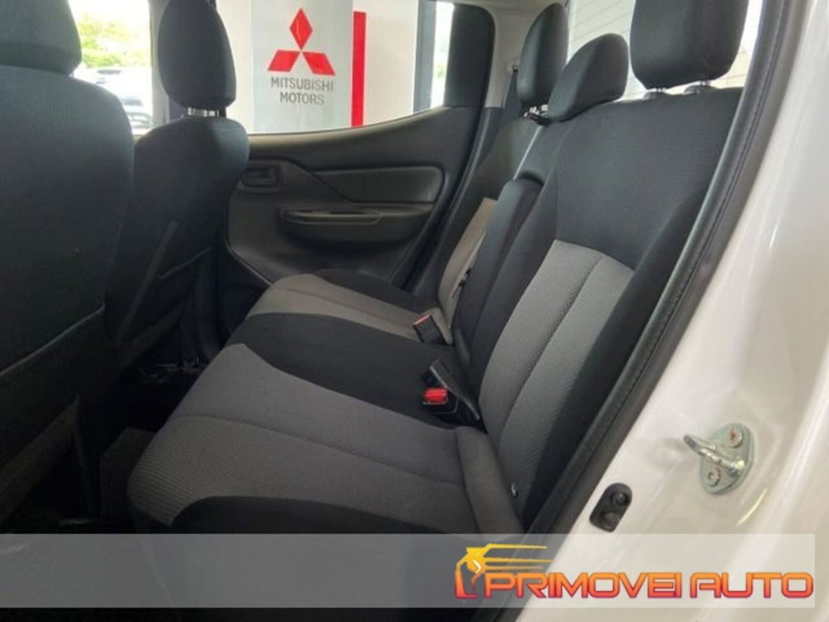 Mitsubishi L200 2.4 DI-D/154CV Club Cab Invite (3)