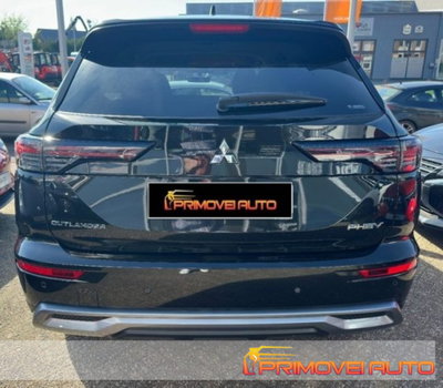 Mitsubishi Outlander 2.4 MIVEC 4WD PHEV Instyle SDA (9)