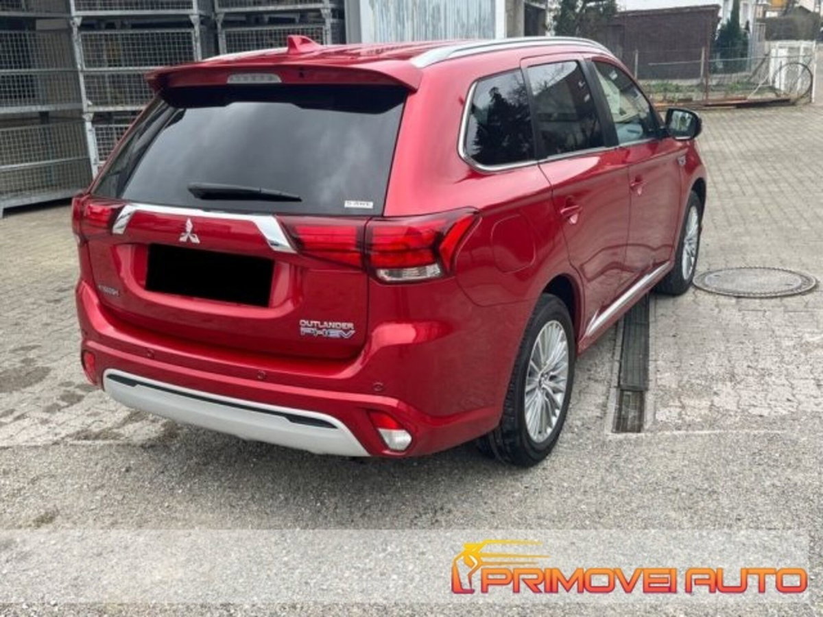 Mitsubishi Outlander 2.4 MIVEC 4WD PHEV Diamond SDA (8)