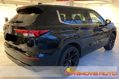 Mitsubishi Outlander 2.0 2WD CVT Insport SDA (5)