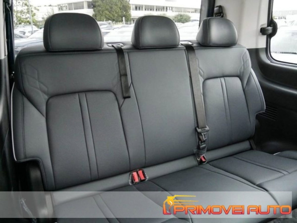 Hyundai Staria 2.2 2wd auto (12)