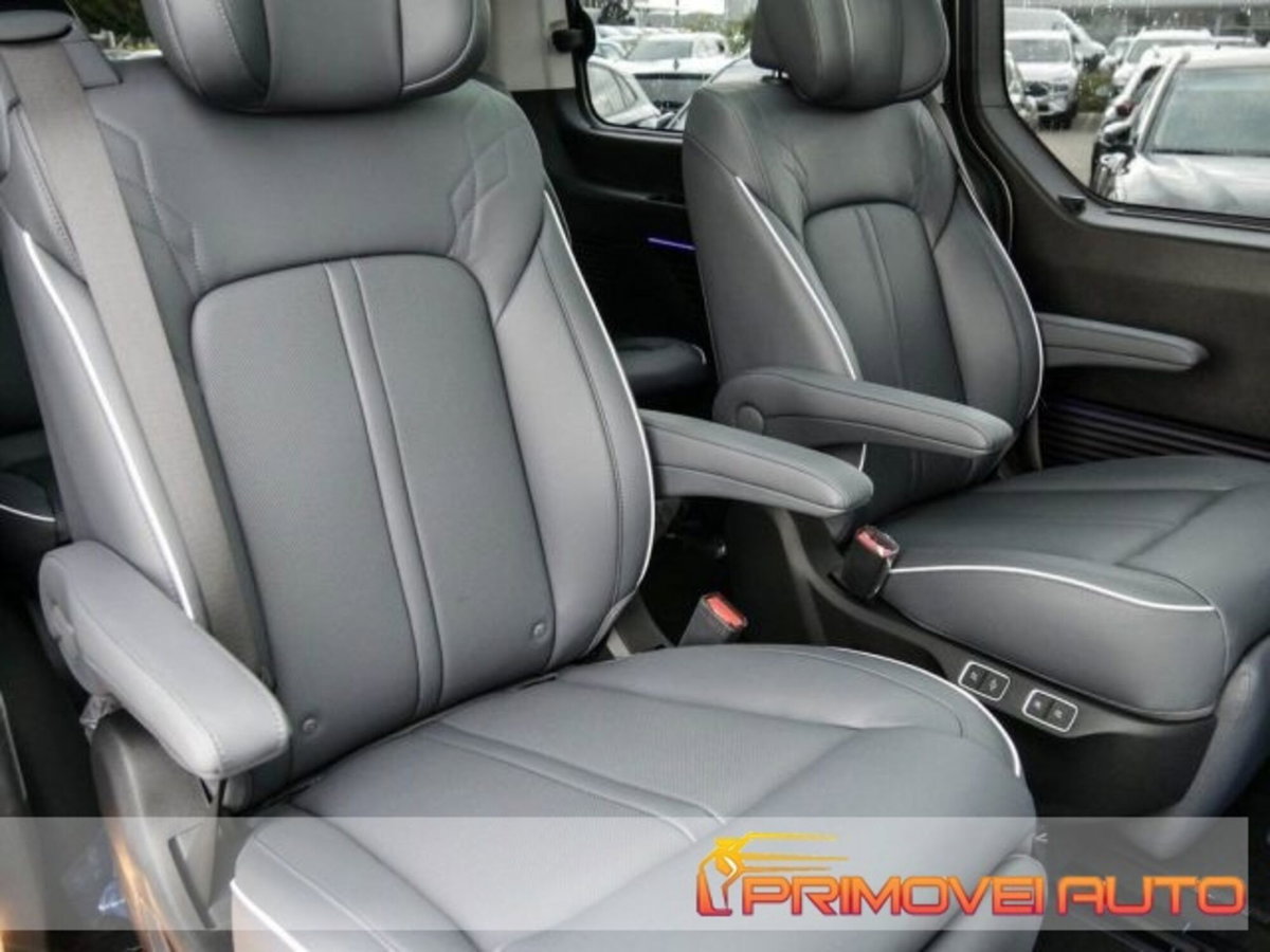 Hyundai Staria 2.2 2wd auto (3)