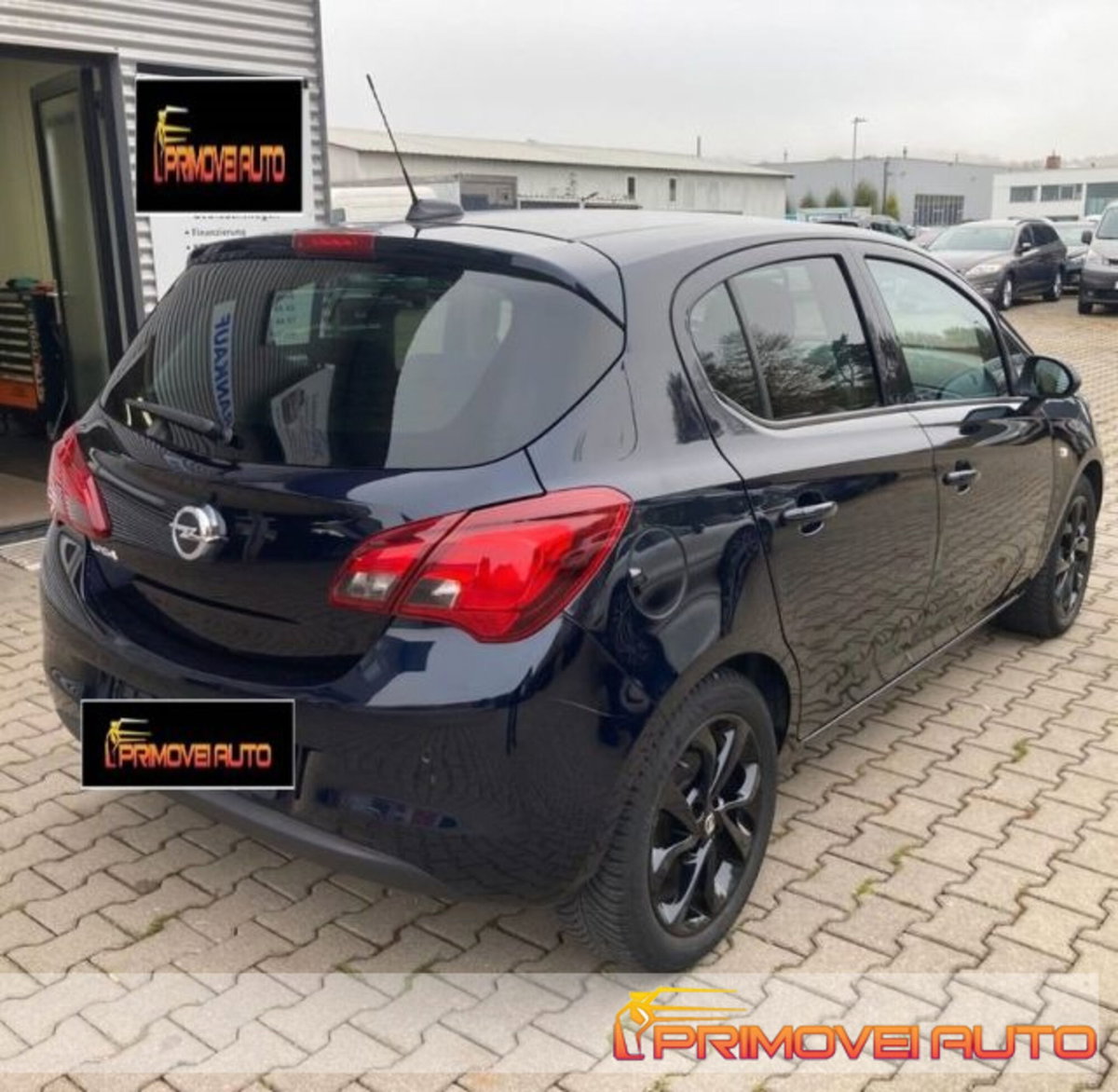 Opel Corsa 1.4 5 porte Black Edition (10)