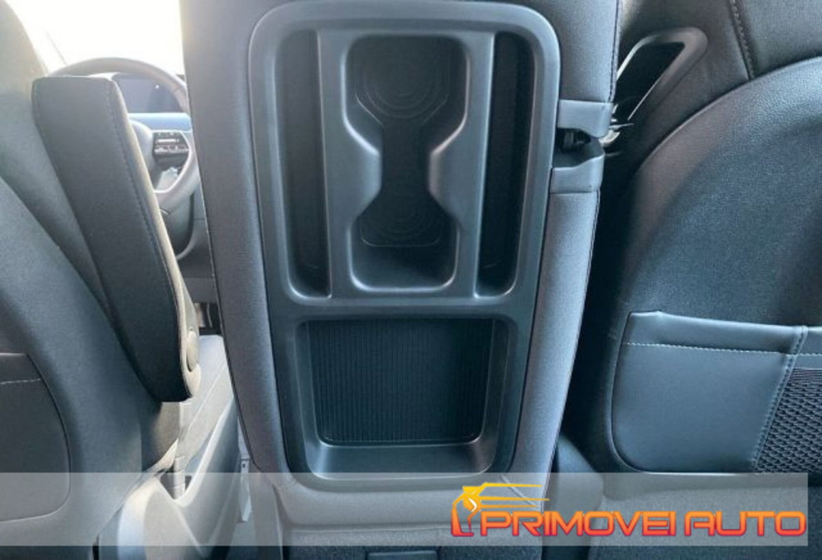 Hyundai Staria 2.2 2wd auto (17)